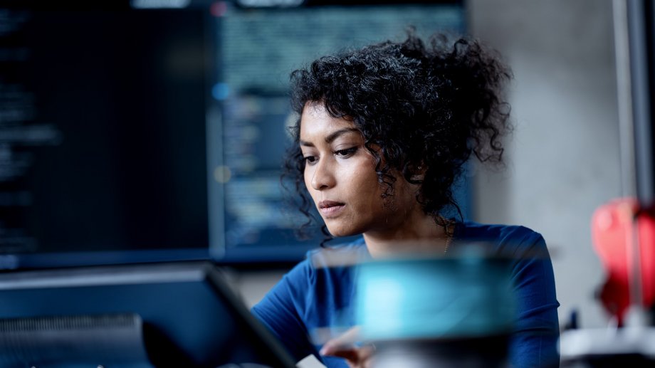 Woman in front of her laptop