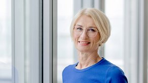 Portrait of  G+D spokeswoman Ulrike Woenckhaus